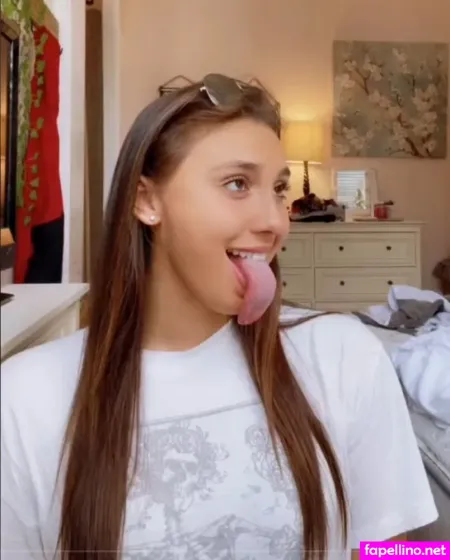 Long Tongue Fetish OnlyFans Thumbnail #uLnM5jjZp5