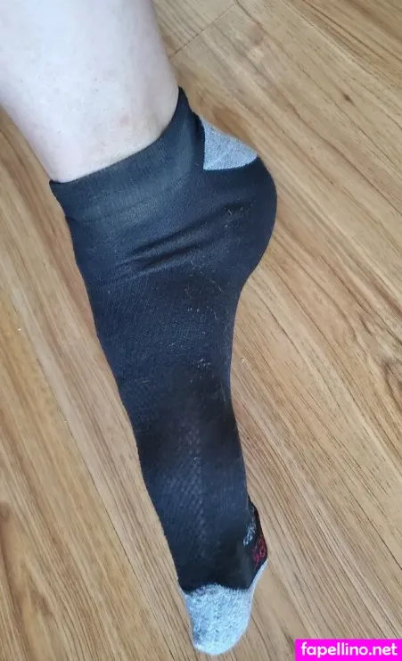 Longfootlola OnlyFans Thumbnail #10I2fZYduJ