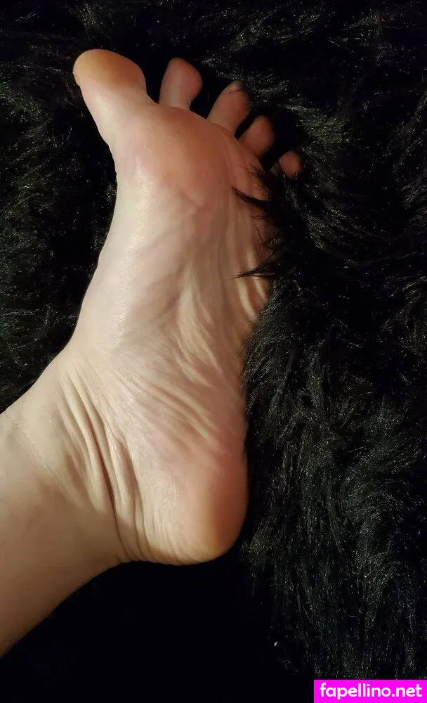 la_foot_long, longfootlola Nude Leaked OnlyFans Photo #9JRZeMF3o2