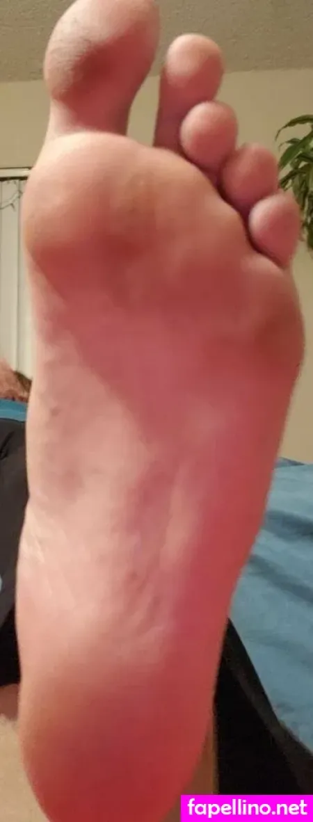Longfootlola OnlyFans Thumbnail #XDPOR3KRzG