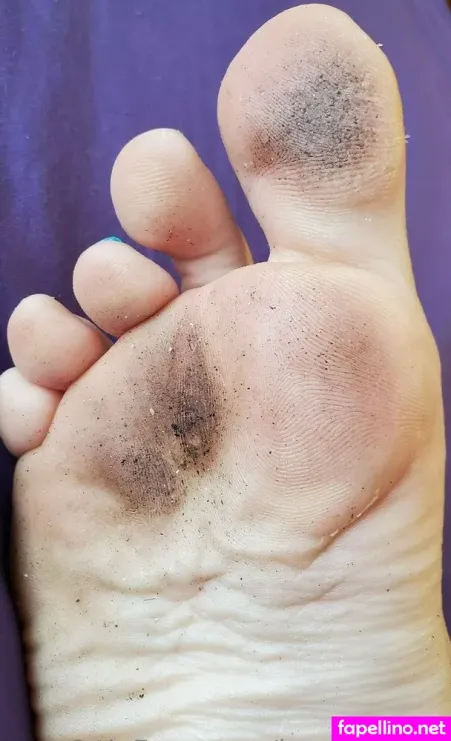 Longfootlola OnlyFans Thumbnail #l5ES81yhqM