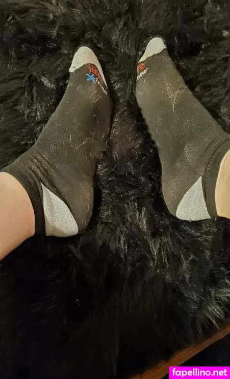 Longfootlola OnlyFans Thumbnail #sPFfDnt0sD