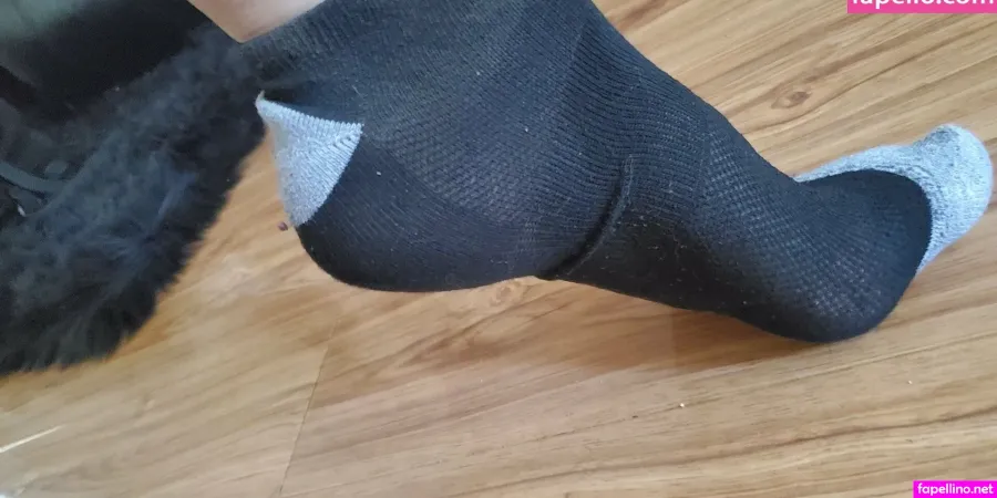 Longfootlola OnlyFans Thumbnail #tidIkqcCu7