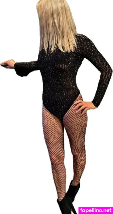 Longlegswife OnlyFans Thumbnail #lFhYQgvRE0