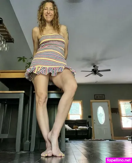 Longtoesally Stormy OnlyFans Thumbnail #lYI9UFI1Iu