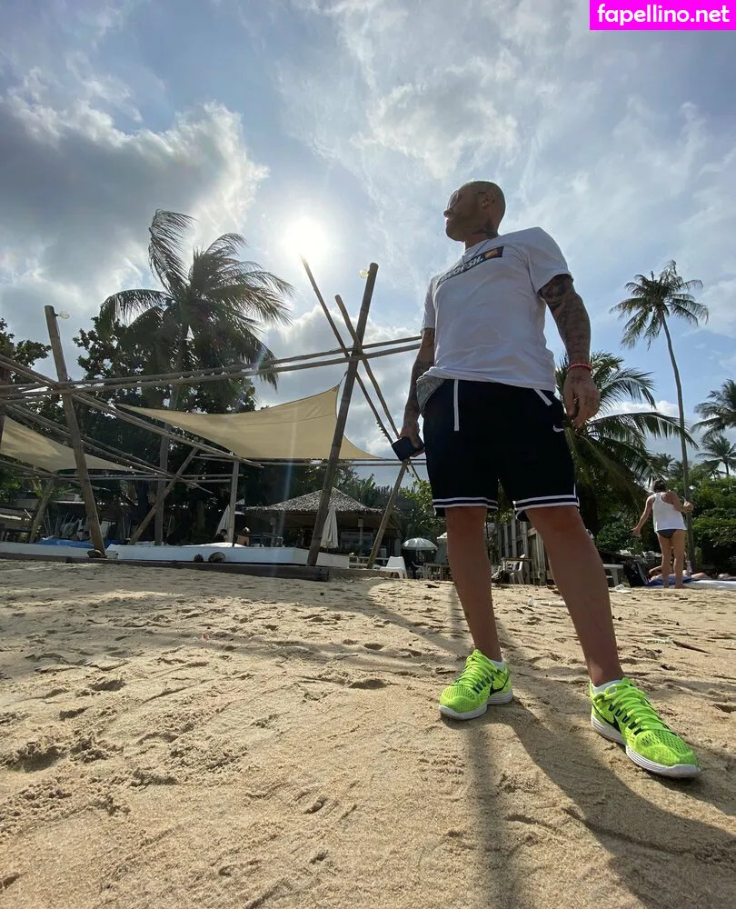 loohoodz, looodz Nude Leaked OnlyFans Photo #UQ7HbGkLkd