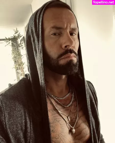 Loohoodz OnlyFans Thumbnail #etopAsmp9a