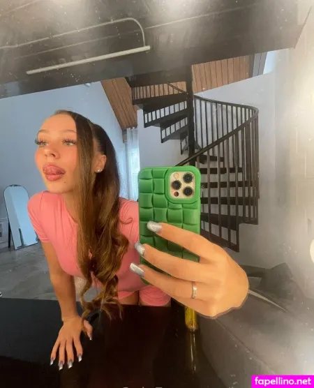 Lookatlacey OnlyFans Thumbnail #7yWAR6UDfp