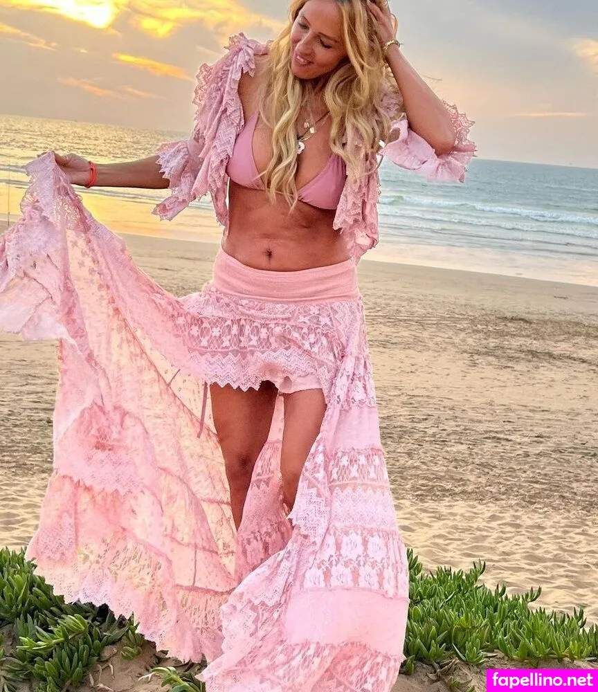 loonamjc, loonaofficial Nude Leaked OnlyFans Photo #P6ByuLG0vI