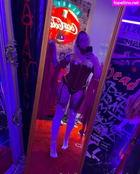 Loonafree OnlyFans Thumbnail #E1HNgNxrsn