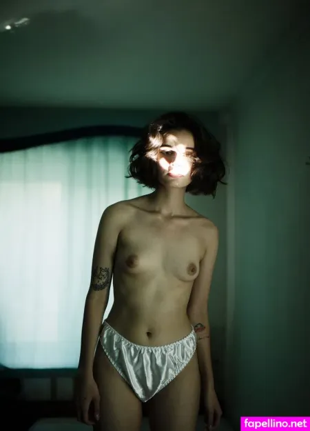 Loonasoftfeet OnlyFans Thumbnail #mTAIu0CQ02