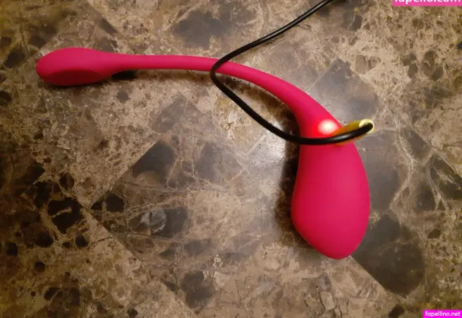 Looneyy OnlyFans Thumbnail #IVkhjPX1yj