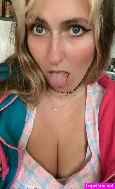 Loony Leah OnlyFans Thumbnail #TaaJH0C3Up