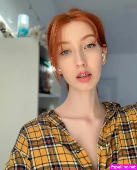 Loony Moony OnlyFans Thumbnail #qYiYJtGBFT