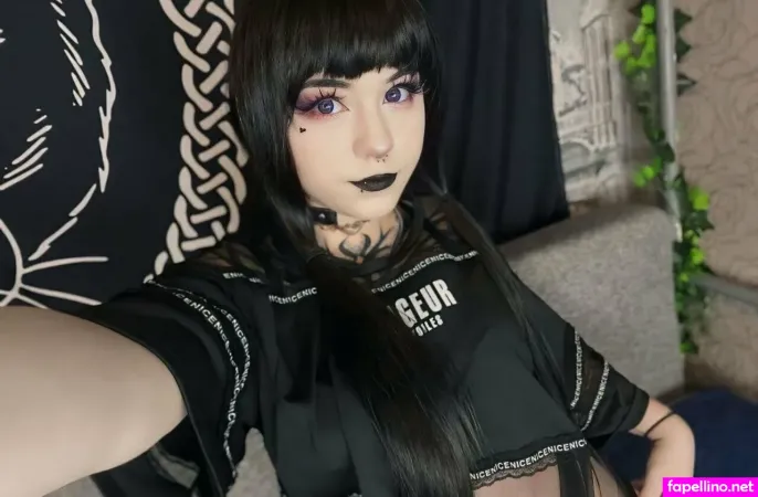 Loonyplumfree OnlyFans Thumbnail #v4kduqkSIy