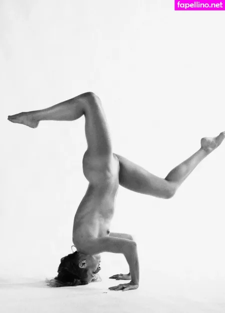 Loracr0ss OnlyFans Thumbnail #G1Dcah1dWX