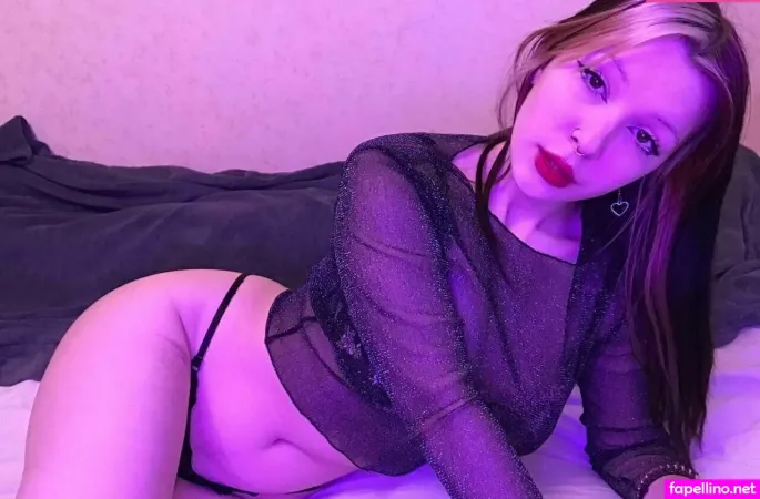 Loradolores OnlyFans Thumbnail #rBcnvXyeCL