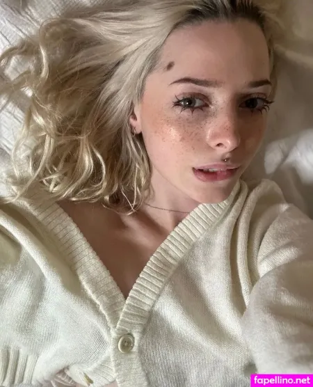 Loraelfgirl OnlyFans Thumbnail #QnaqcGjphi