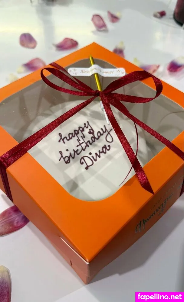 loraschimmer Nude Leaked OnlyFans Photo #0zaWkkS1O9