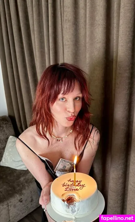 Loraschimmer OnlyFans Thumbnail #iDVzzdf1Y3