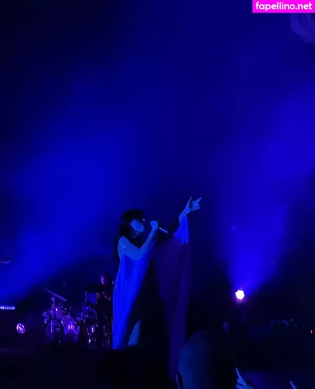 Lorde OnlyFans Thumbnail #0AfSOjvRFi