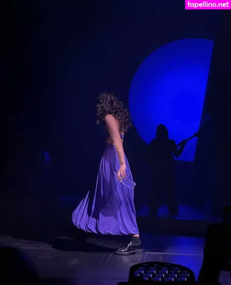 Lorde OnlyFans Thumbnail #80R6fJqoxX