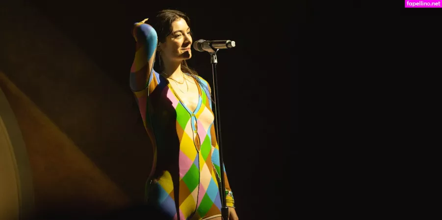 Lorde OnlyFans Thumbnail #L60ay1sDGp