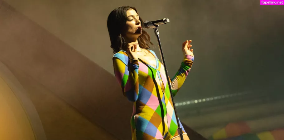 Lorde OnlyFans Thumbnail #rkG6yiBJEc
