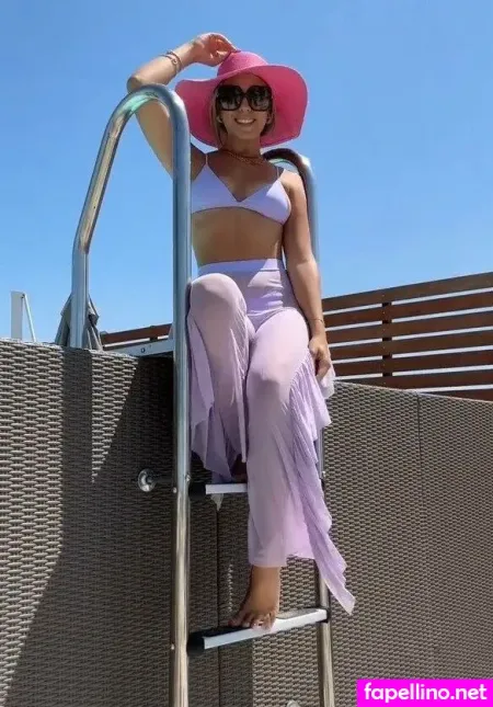 Loream Albertazzi OnlyFans Thumbnail #VvwsJaAVAz