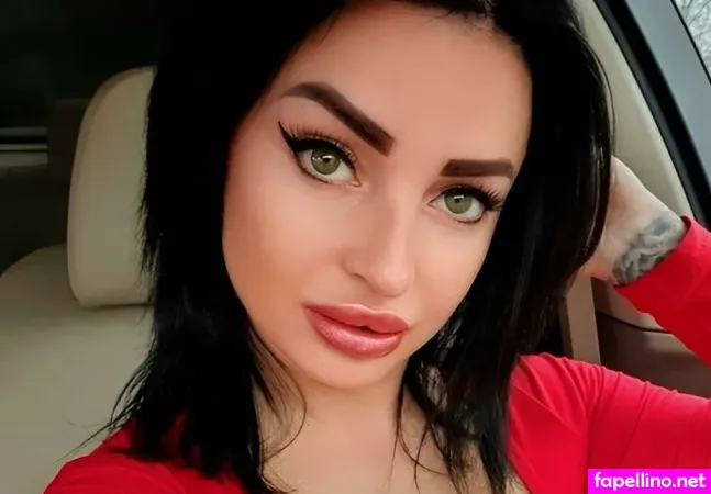 Loredanaa Lavi97 OnlyFans Thumbnail #jW1QSe4pgN