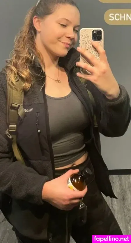 Loreena Unterwegs OnlyFans Thumbnail #xV466tDtnz