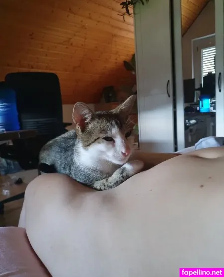 Loreenatv OnlyFans Thumbnail #9EArtzR5y4