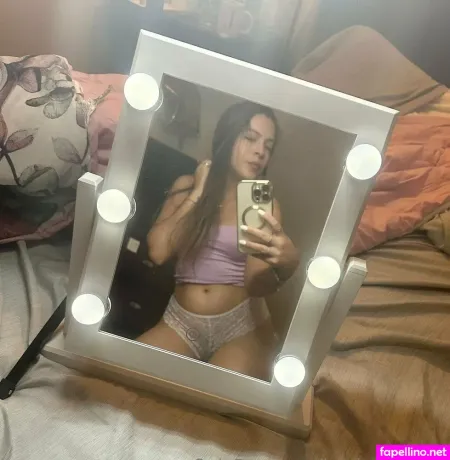 Lorehoneybutt OnlyFans Thumbnail #JMxFe4hqwd