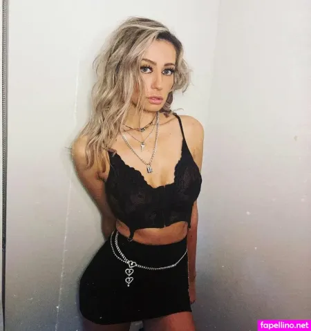 Loren Shea OnlyFans Thumbnail #f6F7IUlStU