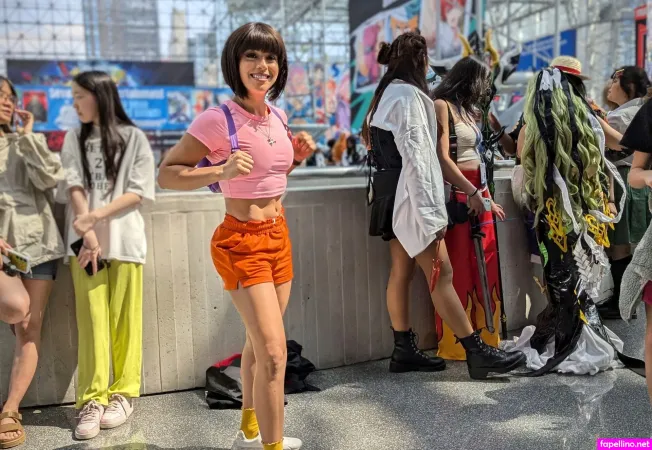 Lorena Abreu Main Profile Photo