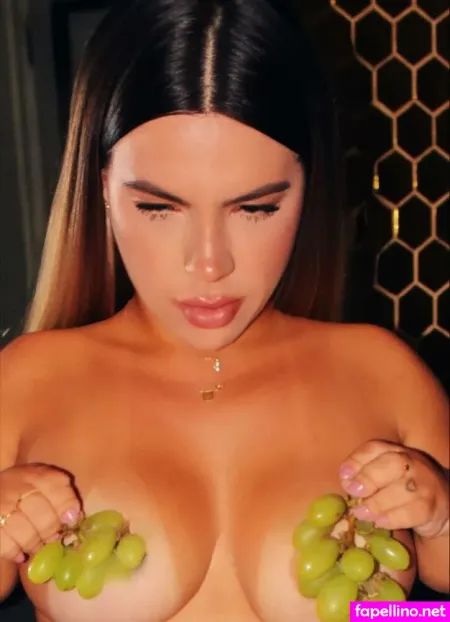 Lorena Almeida 5 OnlyFans Thumbnail #GORJwuN7ao
