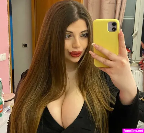 Lorena C OnlyFans Thumbnail #UzWJJiDndN