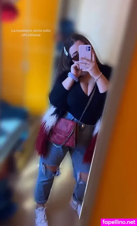 Lorena C OnlyFans Thumbnail #b4YIppxcQs