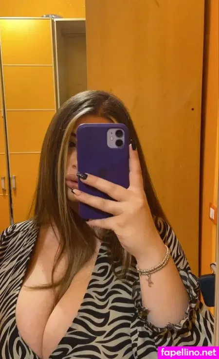 Lorena C OnlyFans Thumbnail #wlvanPqs8C