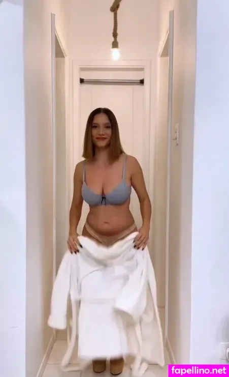 Lorena Comparato 2 OnlyFans Thumbnail #3hi2G6m0mf