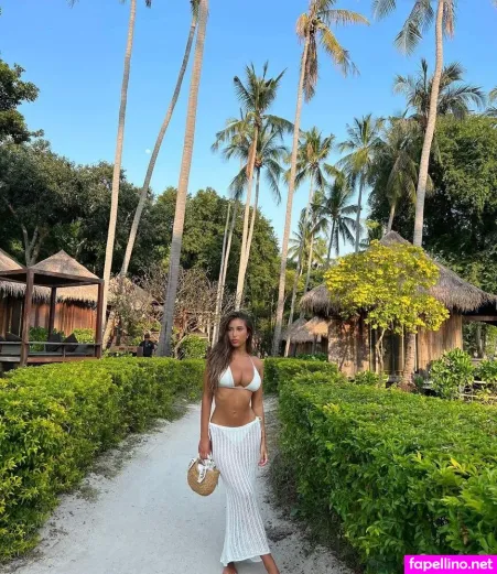 Lorena Sim OnlyFans Thumbnail #REmrCJC2BM