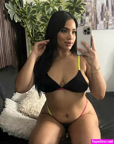 Lorena Uribe OnlyFans Thumbnail #R3rB89dZsk