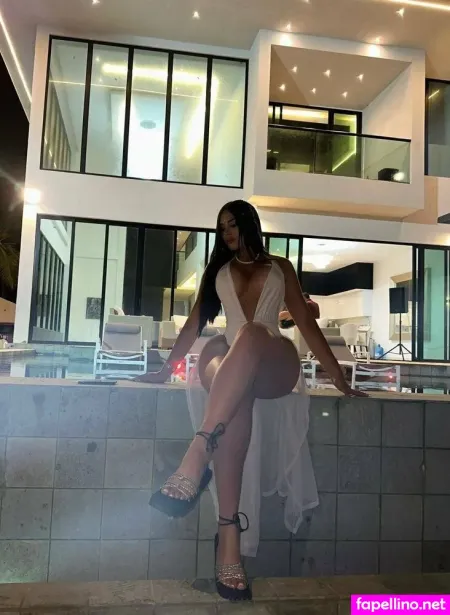 Lorenbakerx OnlyFans Thumbnail #v4tSSAjXix