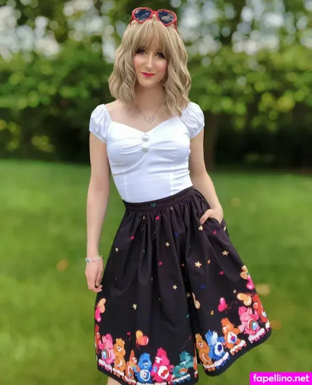 Lorenia OnlyFans Thumbnail #LX3I8gWurP