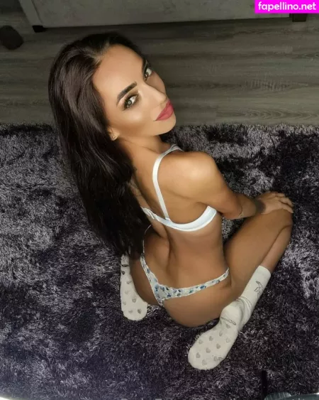 Lorenpetite OnlyFans Thumbnail #Schg45CptJ