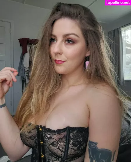 Lorien Gugich OnlyFans Thumbnail #q5VnUDP4Vg
