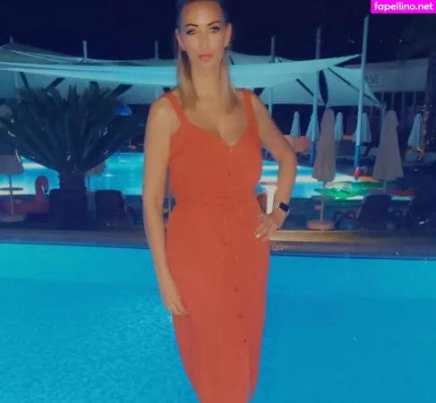 Lorna Gilly OnlyFans Thumbnail #x2DhGMdAXZ