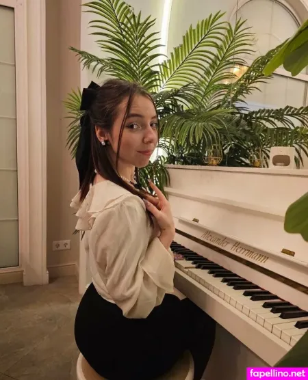 Lornaelin OnlyFans Thumbnail #KMsRBkSDbd