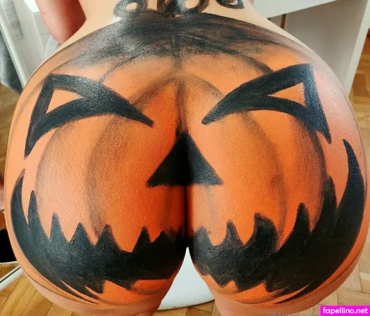 Lornaratner OnlyFans Thumbnail #DcPgpobU7Q