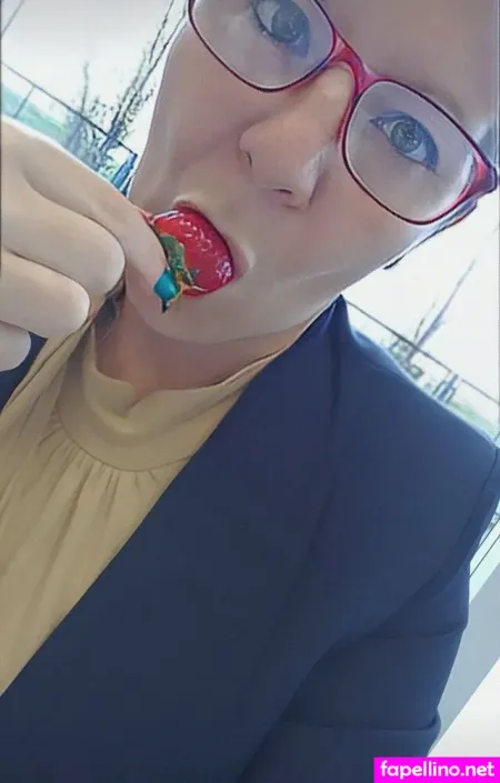 Lornaratner OnlyFans Thumbnail #d9FcnexSV6